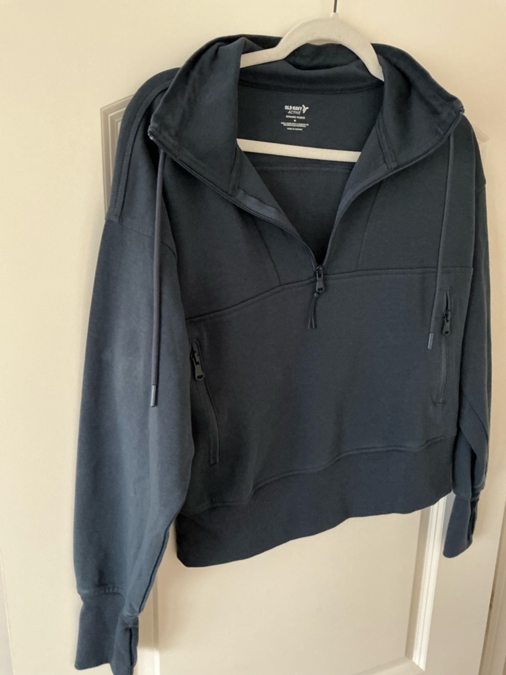 Old Navy Active Dynamic Fleece 1/4 Zip Sweatshirt - Picture 3 of 6